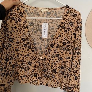 Brand new pacsun crop long sleeve! Perfect